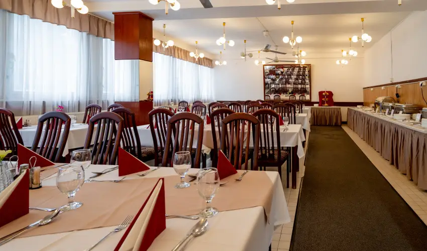 Hotel Hforrs Hajdszoboszl - Pnksd (min. 2 j)