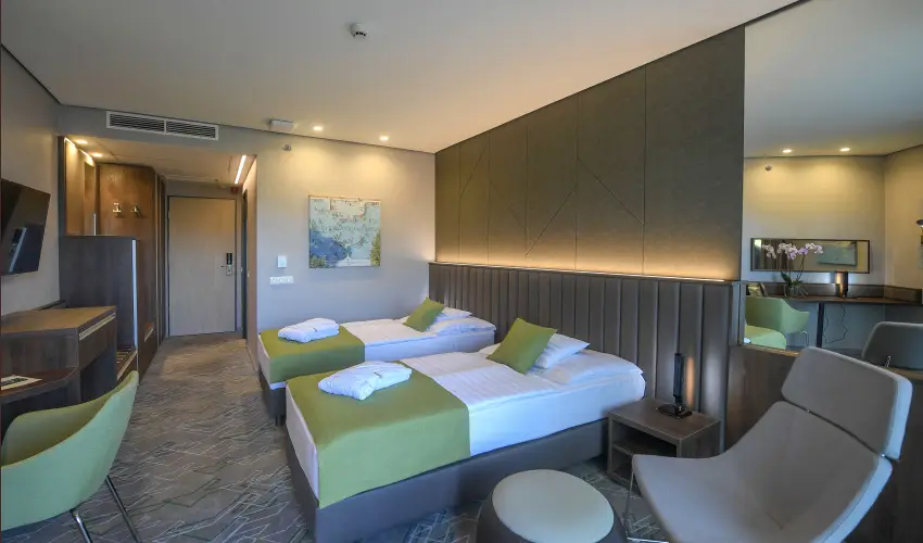 Hunguest Hotel S�st� Ny�regyh�za - S�st� - P�nk�sd (min. 3 �j)