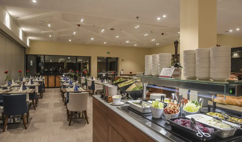 Hunguest Hotel S�st� Ny�regyh�za - S�st� - P�nk�sd (min. 3 �j)