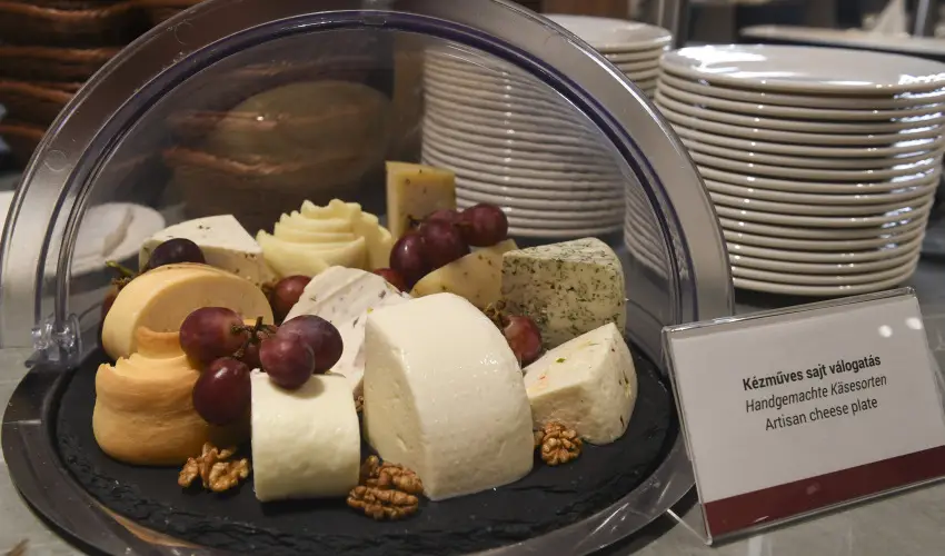 Hunguest Hotel S�st� Ny�regyh�za - S�st� - P�nk�sd (min. 3 �j)