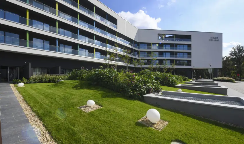 Hunguest Hotel S�st� Ny�regyh�za - S�st� - P�nk�sd (min. 3 �j)