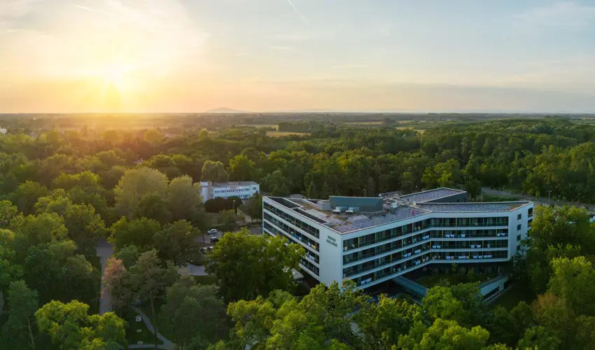 Hunguest Hotel S�st� Ny�regyh�za - S�st� - P�nk�sd (min. 3 �j)