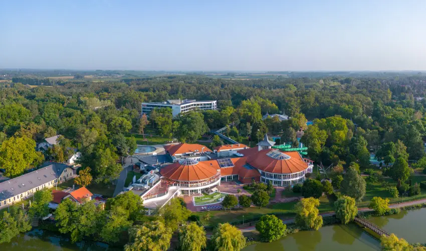 Hunguest Hotel S�st� Ny�regyh�za - S�st� - P�nk�sd (min. 3 �j)