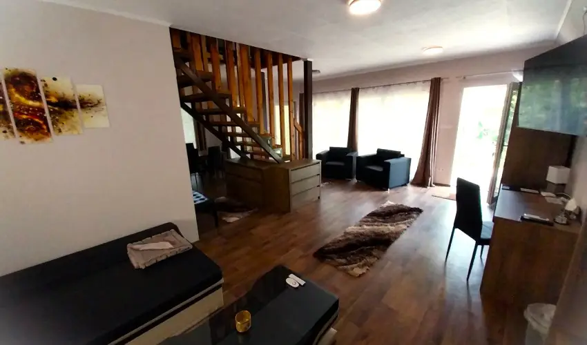 Hunor Vend�gh�z S�toralja�jhely - P�nk�sd (min. 2 �j)