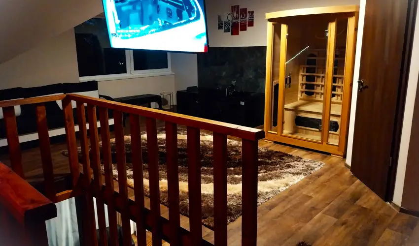 Hunor Vend�gh�z S�toralja�jhely - P�nk�sd (min. 2 �j)