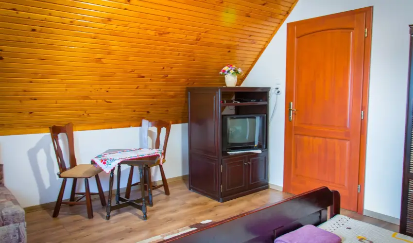 Huszr Vendghz rvnyes - Pnksd (min. 2 j)