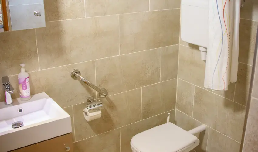 Huszr Vendghz rvnyes - Pnksd (min. 2 j)