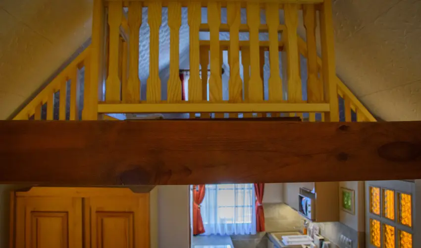 Huszr Vendghz rvnyes - Pnksd (min. 2 j)