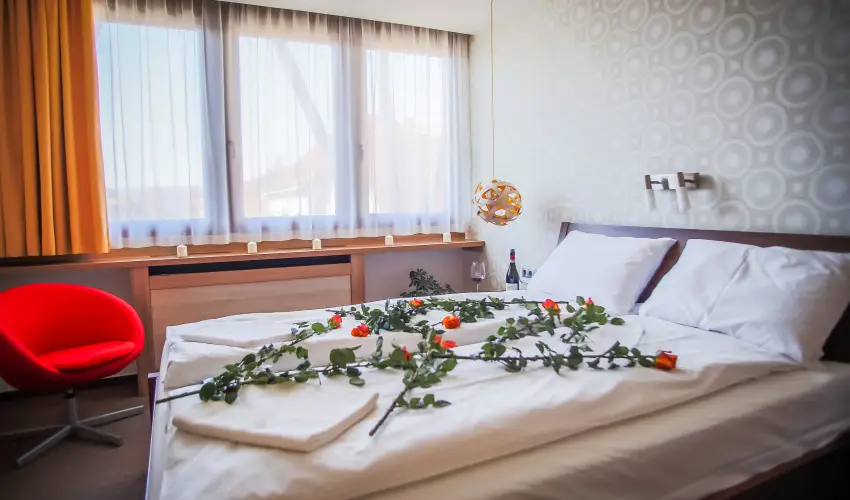 Imola Udvarhz Eger - Pnksd (min. 2 j)