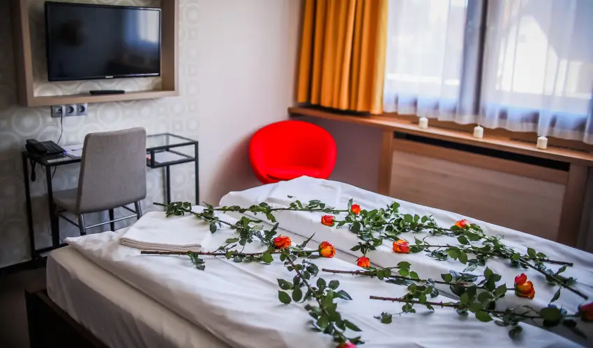 Imola Udvarhz Eger - Pnksd (min. 2 j)