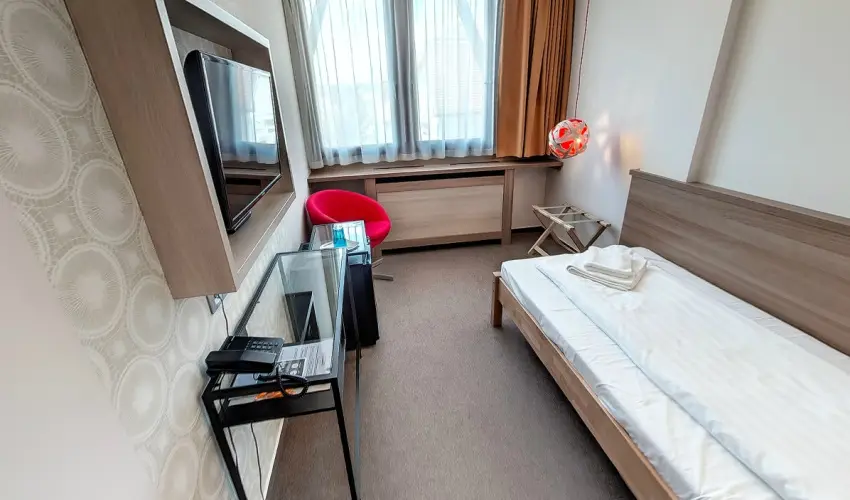 Imola Udvarhz Eger - Pnksd (min. 2 j)