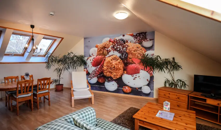 Imola Udvarhz Eger - Pnksd (min. 2 j)