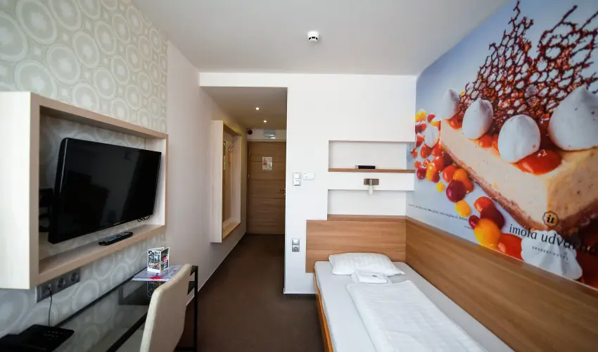 Imola Udvarhz Eger - Pnksd (min. 2 j)