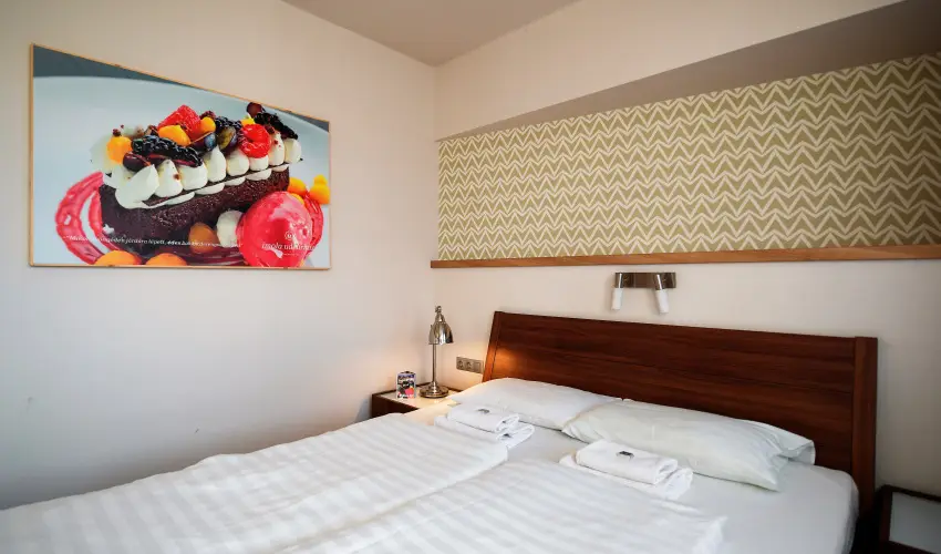 Imola Udvarhz Eger - Pnksd (min. 2 j)