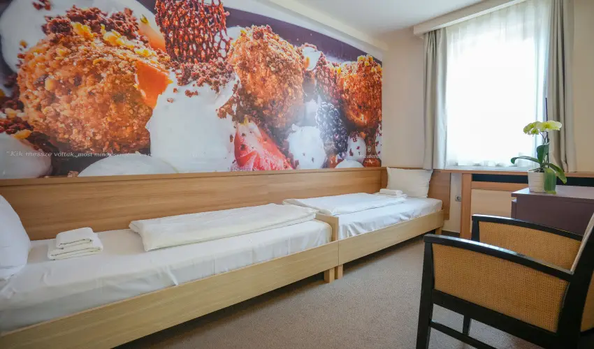 Imola Udvarhz Eger - Pnksd (min. 2 j)