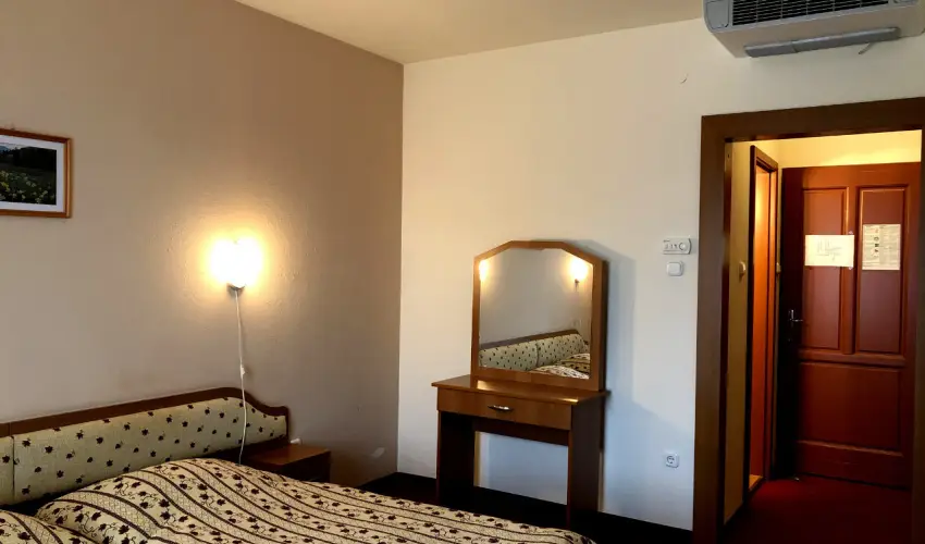 Hotel Imperial Gygyszll Kiskrs - Pnksd