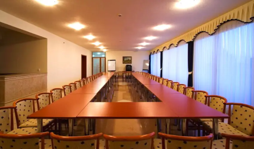 Hotel Imperial Gygyszll Kiskrs - Pnksd