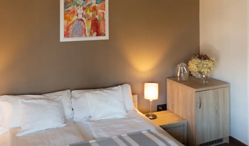 Zsanett Hotel Balatonkeresztr - Pnksd 