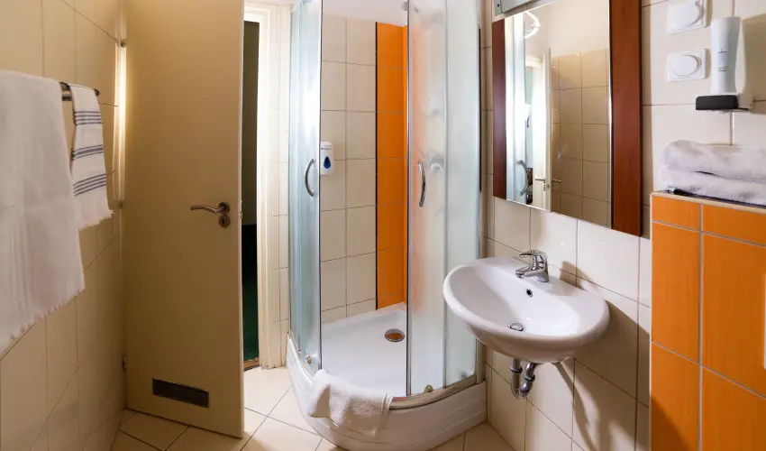 Zsanett Hotel Balatonkeresztr - Pnksd 