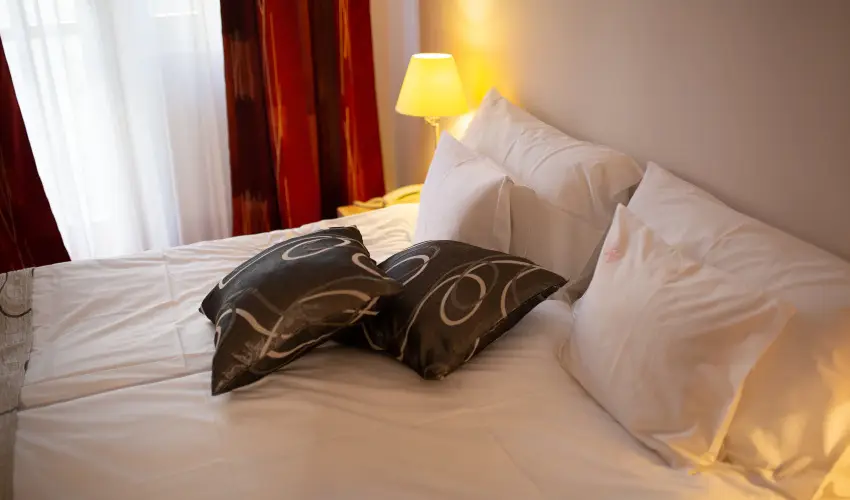 Zsanett Hotel Balatonkeresztr - Pnksd 