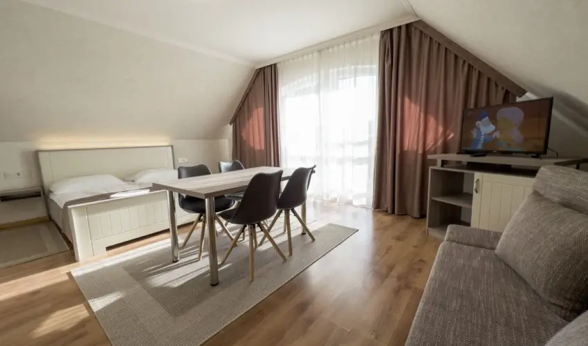 Jrja Panzi Hajdszoboszl - Pnksd (min. 2 j)