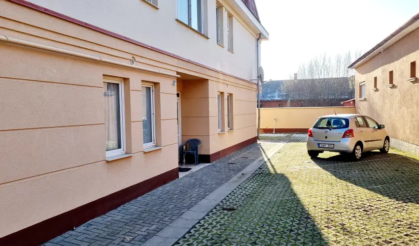 Jkai sor II. Apartman Hajdszoboszl - Pnksd (min. 2 j)
