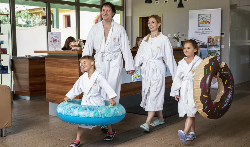 Vulkn Wellness Hotel s Kemping Celldmlk - Pnksd (min. 2 j)