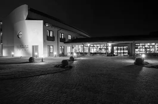 Vulk�n Wellness Hotel �s Kemping - P�nk�sd (min. 2 �j)