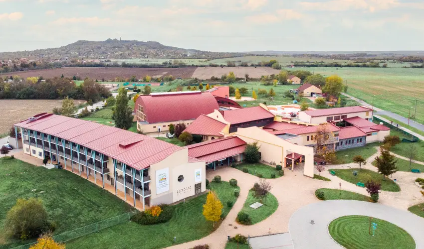 Vulkn Wellness Hotel s Kemping Celldmlk - Pnksd (min. 2 j)