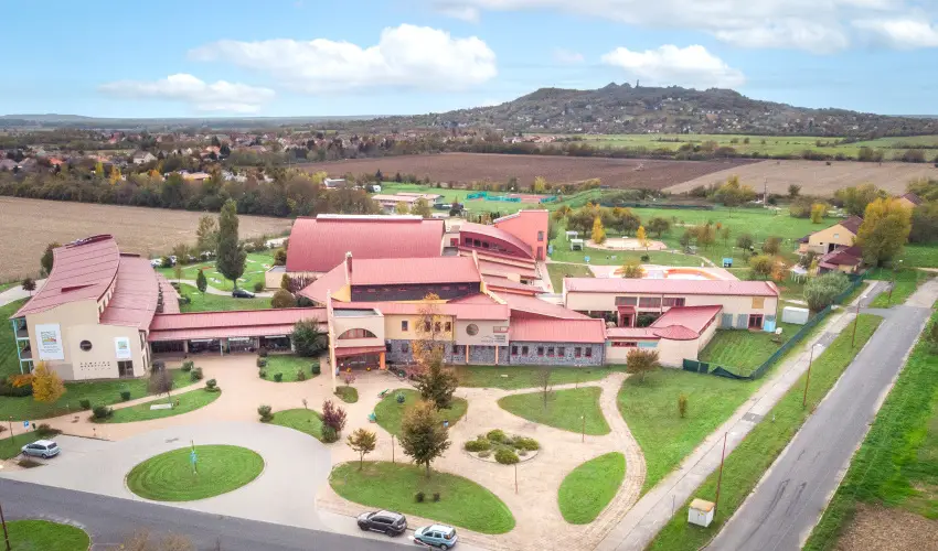 Vulkn Wellness Hotel s Kemping Celldmlk - Pnksd (min. 2 j)