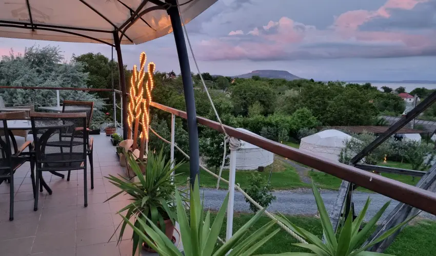 Jurta Spirit Hotel Balatongyrk - Pnksd 