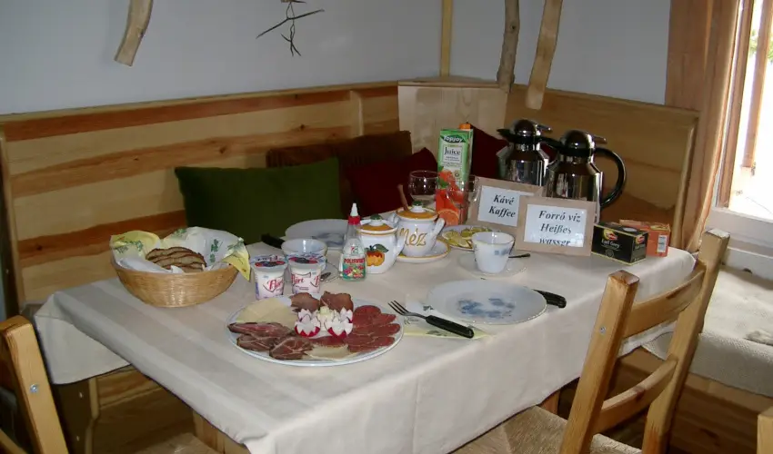 Kaktusz Villa H�v�z - P�nk�sd (min. 2 �j)