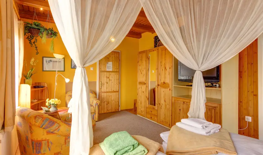 Kaktusz Villa H�v�z - P�nk�sd (min. 2 �j)