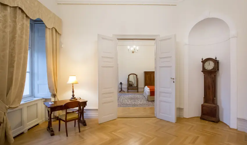 Krolyi Kastly Hotel & Restaurant  Fehrvrcsurg - Pnksd - specilis elrefizetssel