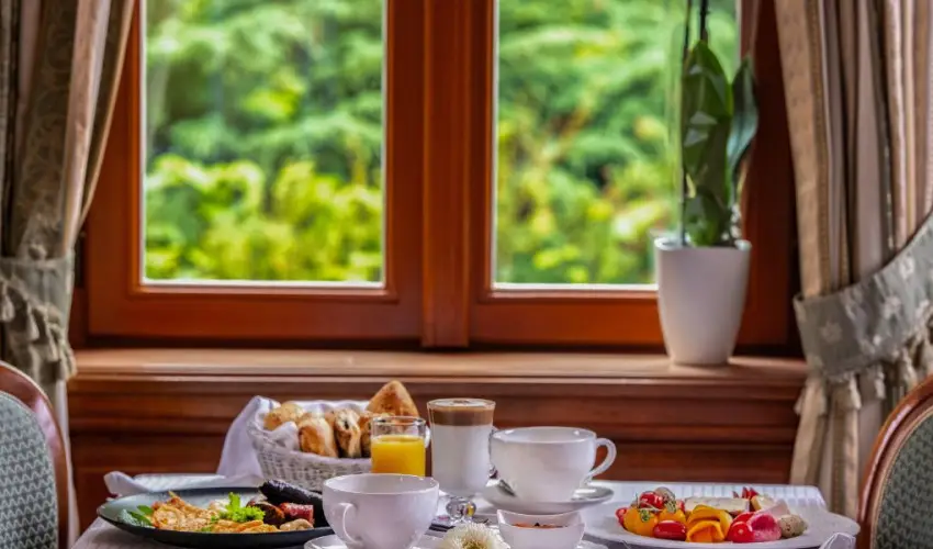 Kastlyhotel Sasvr Pardsasvr - Pnksd (min. 3 j)