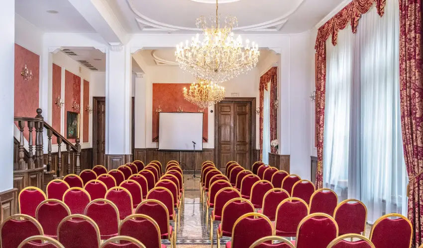 Kastlyhotel Sasvr Pardsasvr - Pnksd (min. 3 j)