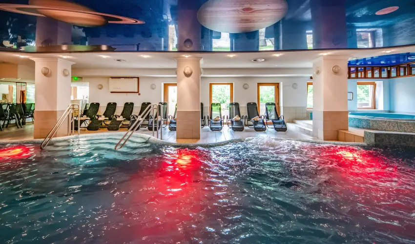 Kastlyhotel Sasvr Pardsasvr - Pnksd (min. 3 j)