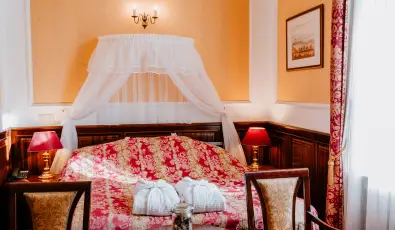 Kastlyhotel Sasvr Pardsasvr