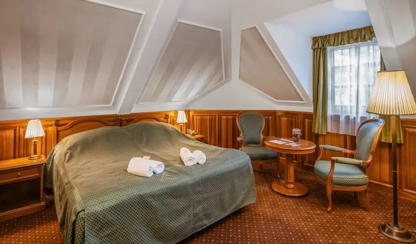 Kastlyhotel Sasvr Pardsasvr - Pnksd (min. 3 j)