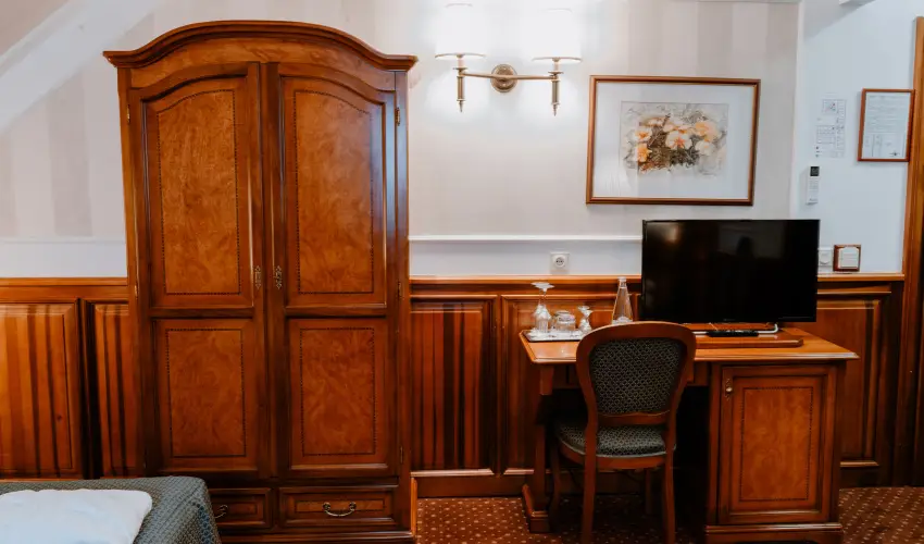 Kastlyhotel Sasvr Pardsasvr - Pnksd (min. 3 j)