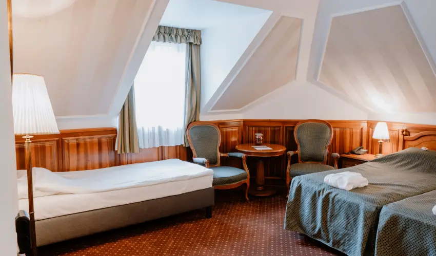 Kastlyhotel Sasvr Pardsasvr - Pnksd (min. 3 j)