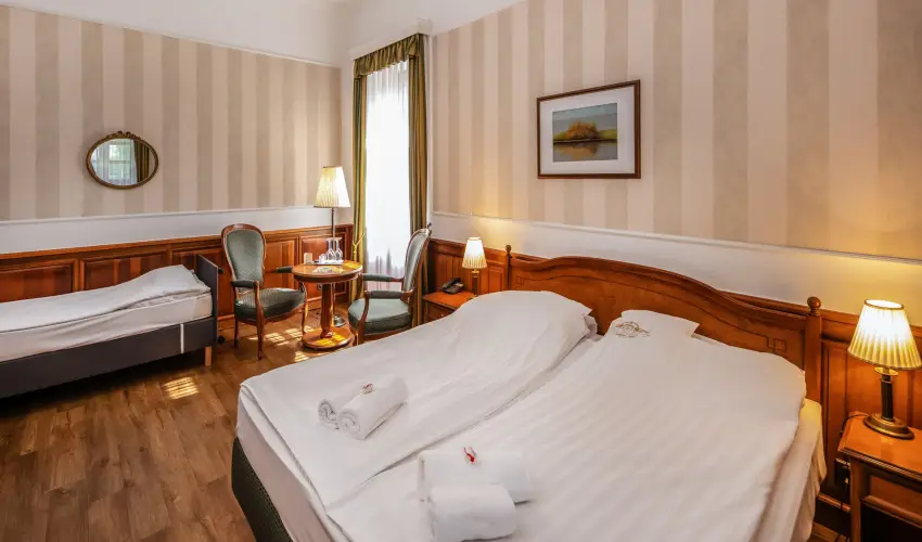 Kastlyhotel Sasvr Pardsasvr - Pnksd (min. 3 j)