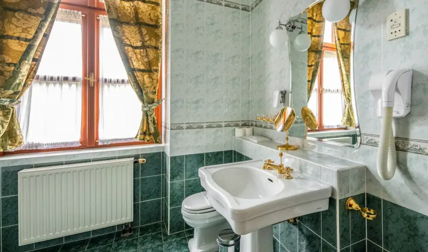 Kastlyhotel Sasvr Pardsasvr - Pnksd (min. 3 j)