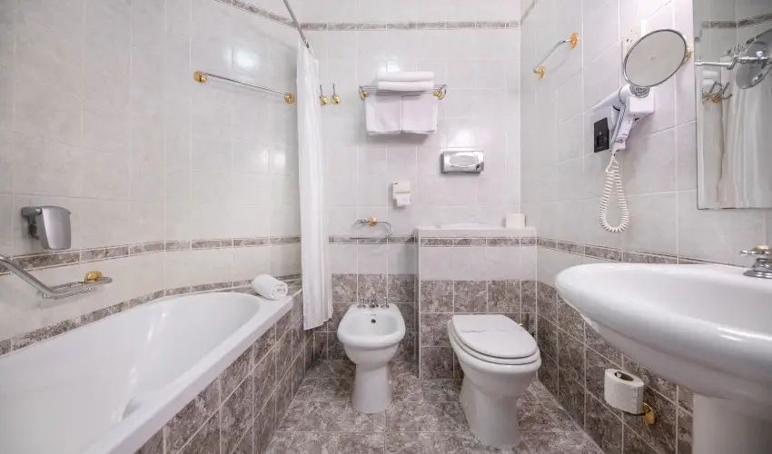 Kastlyhotel Sasvr Pardsasvr - Pnksd (min. 3 j)