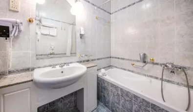 Kastlyhotel Sasvr Pardsasvr