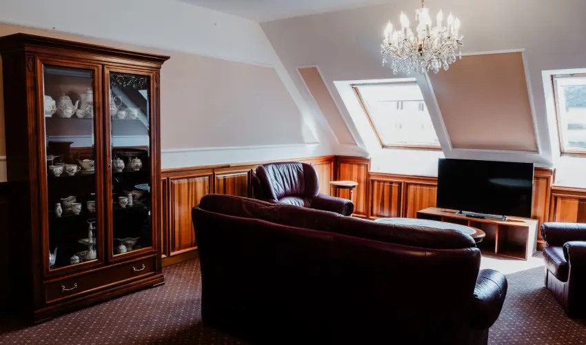 Kastlyhotel Sasvr Pardsasvr - Pnksd (min. 3 j)