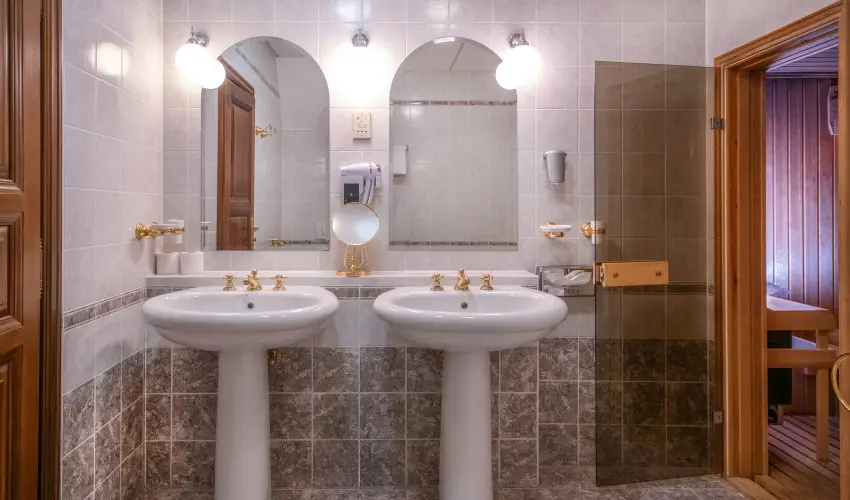 Kastlyhotel Sasvr Pardsasvr - Pnksd (min. 3 j)