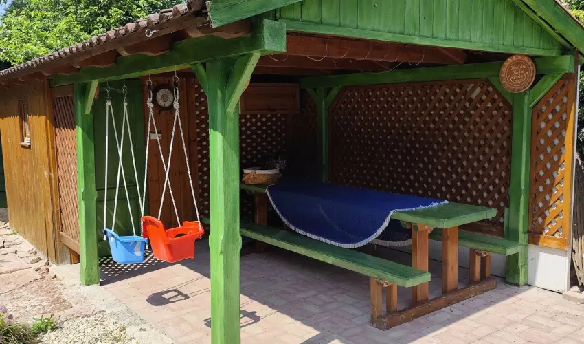 Kat�ng Vend�gh�z Tardos - P�nk�sd