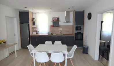 Kat�ng Vend�gh�z Tardos