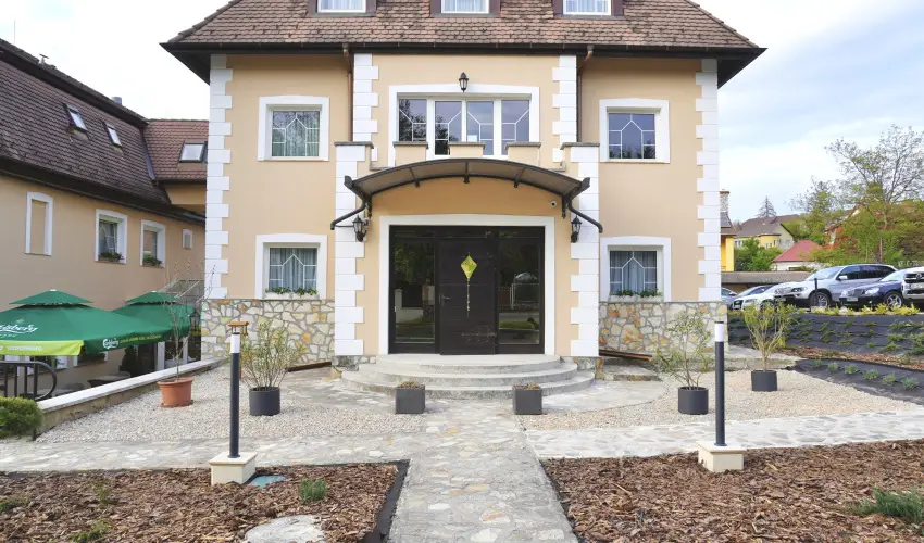 Kikelet Club Hotel Miskolctapolca - P�nk�sd